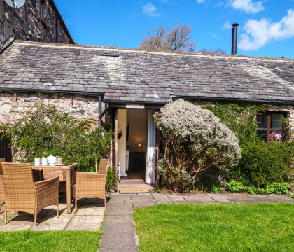 Gunn Cottage, Santon Bridge, Lake District Holiday Cottage