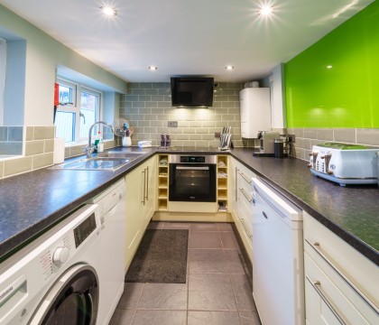 Artists House - Harrogate - Kitchen