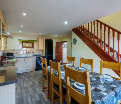 Farm Cottage - Kirkby-In-Furness - Spacious Kitchen