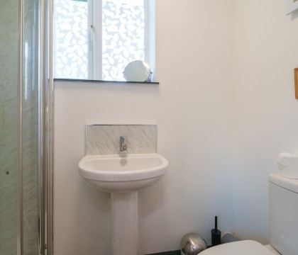 Fisherbeck Cottage - Ambleside - Ground Floor Shower Room