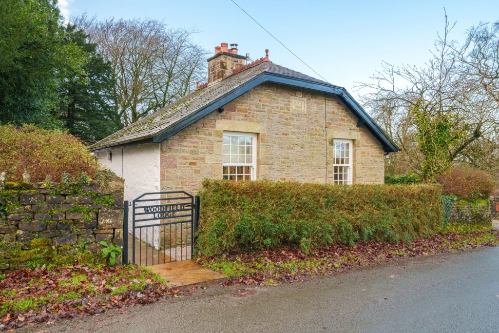 Woodfield Lodge, Brookhouse