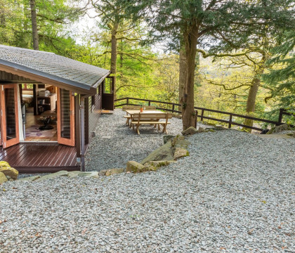 Styhead Tarn Lodge - Neaum Crag Ambleside